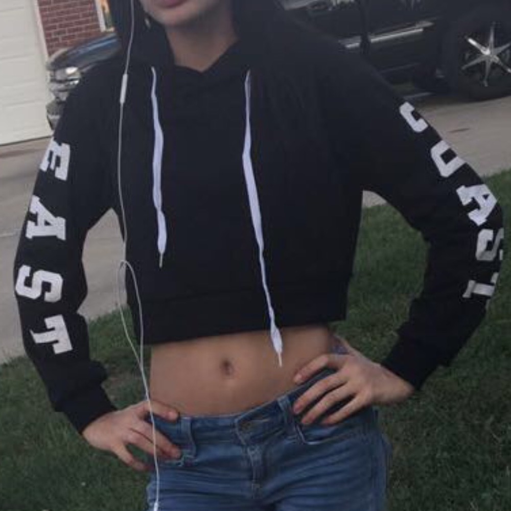 crop top hoodie